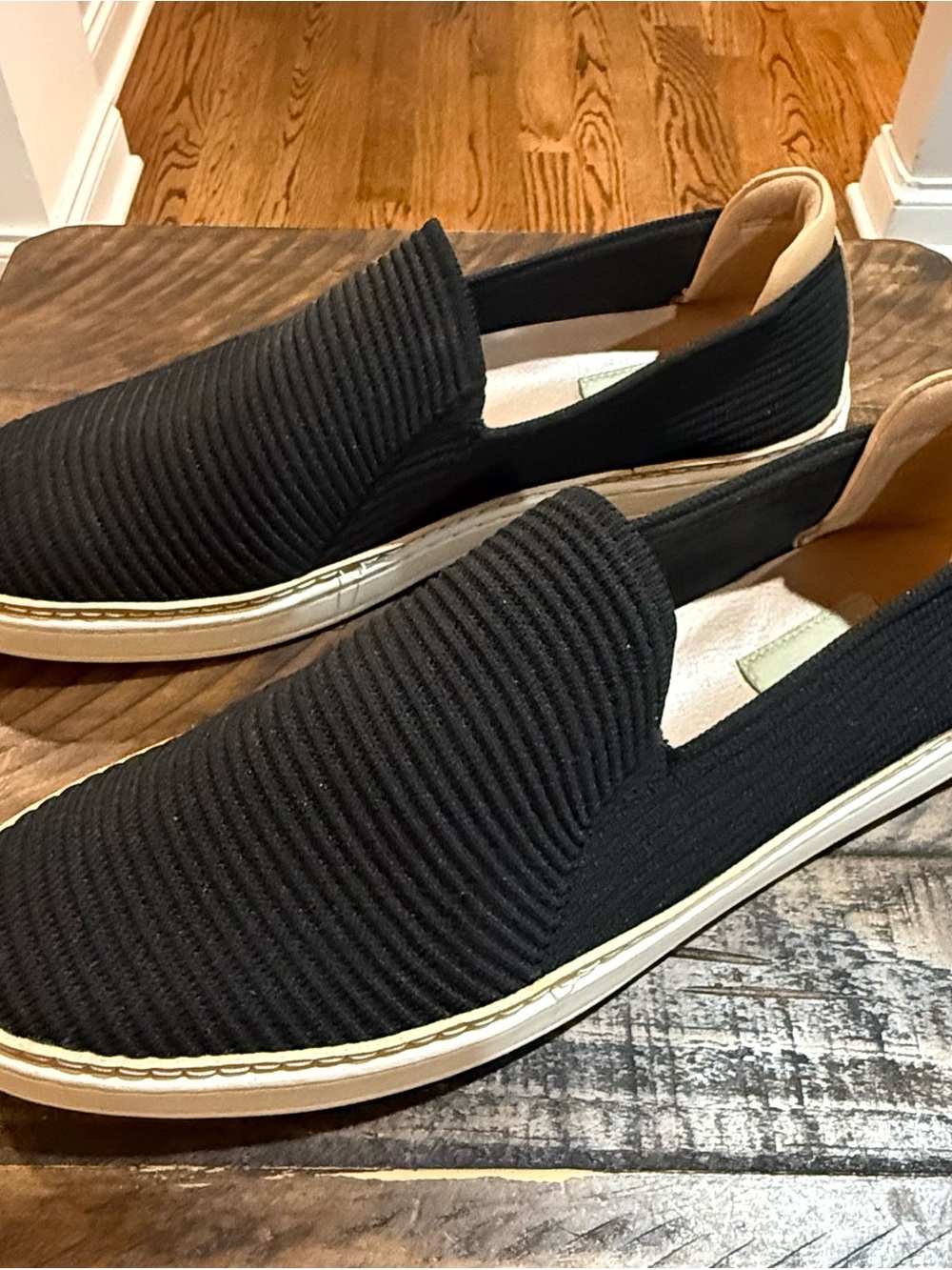 UGG Women’s Black Slip-On Ribbed Canvas Loafers